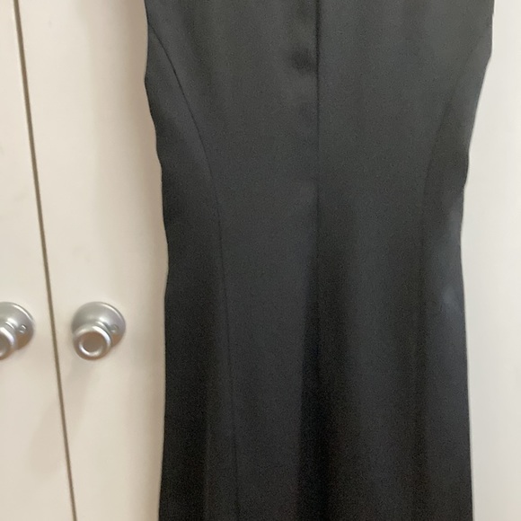 TAMAR size 6, long, sleeveless coat. - Picture 7 of 9